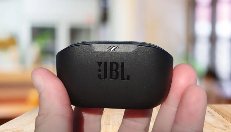 JBL Wave Buds vs QCY Melobuds Neo