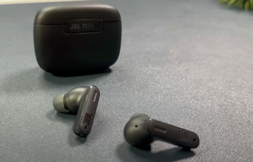 JBL Tune Beam vs Tune 245 NC