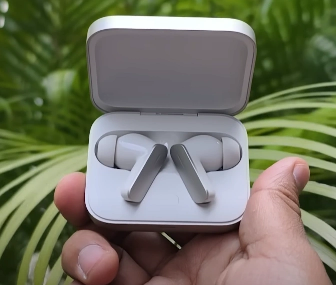 Best Cheap Earbuds for Calling