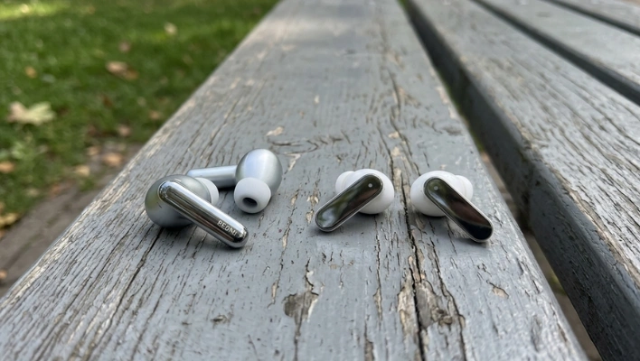 Realme Buds Air8 Pro vs Redmi Buds 8 Pro